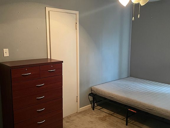 4th image of 3810 31st St