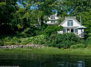 2 Lawrence Ln, Kittery Pt, ME 03905