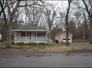 20 Lloyd Ave #2A, Wrentham, MA 02093