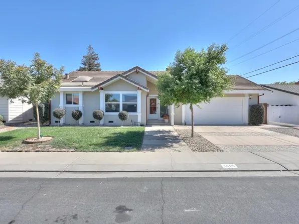3808 Poinsettia Dr, Modesto, CA 95356
