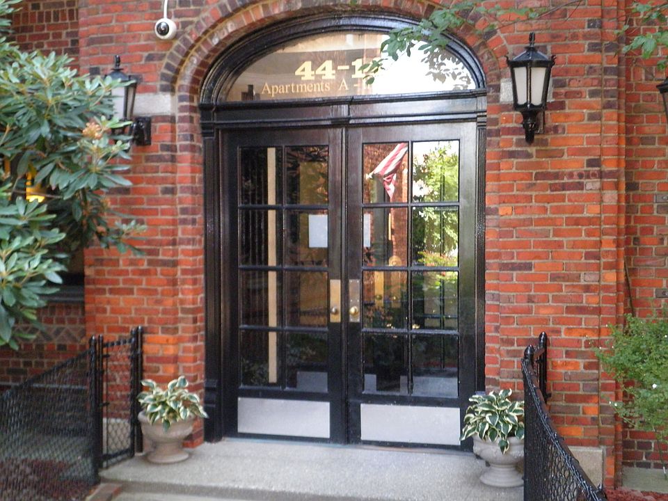 1st image of 4414 Newtown Road #1H
