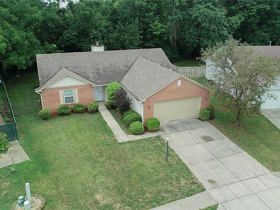 3rd image of 8458 Southern Springs Dr