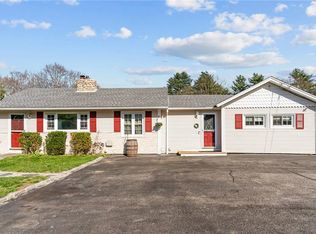 237 Knotty Oak Rd, Coventry, RI 02816