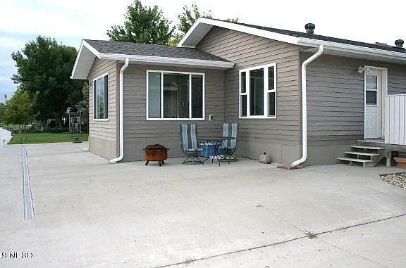 2nd image of 66 N Lake Dr