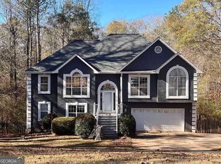 163 Ashley Trace Dr, Locust Grove, GA 30248
