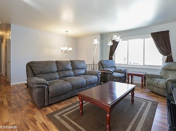 3rd image of 313 Stewart Ave