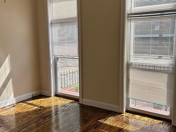 4th image of 14 N Harrison St #1