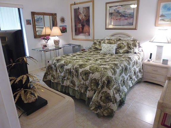 5th image of 5280 Las Verdes Cir APT 221