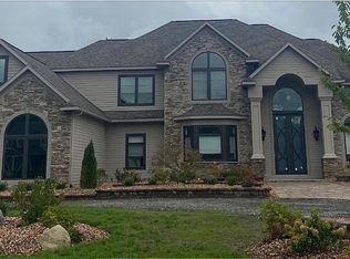 2966 Nuha St, Baldwinsville, NY 13027