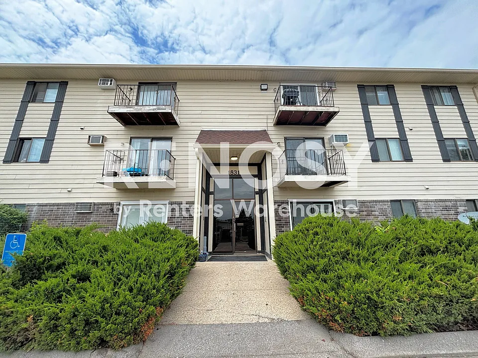 1831 Fuller Rd #20