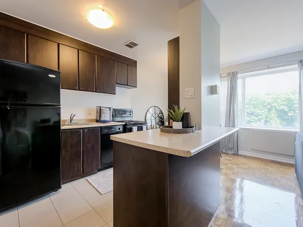 600 Kingston Rd, Toronto, ON M4E 1R1
