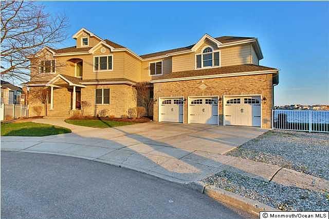 1st image of 9 S Hollybrook Dr