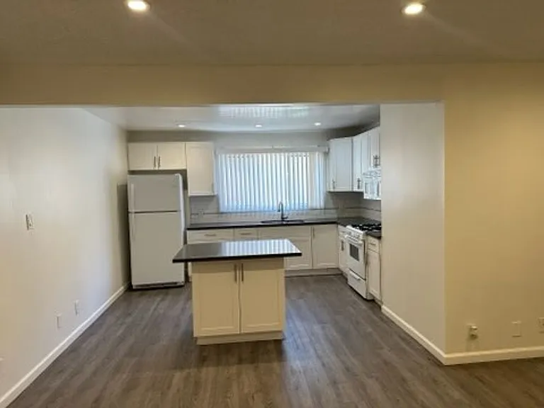 6060 La Prada St — Photo 11