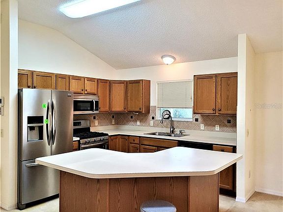 4th image of 17664 SE 81st Wynstone Ave