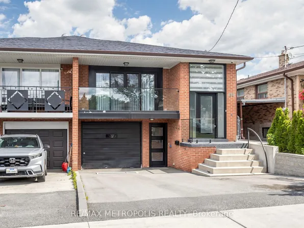 62 Davelayne Rd, Toronto, ON M9M 2A7
