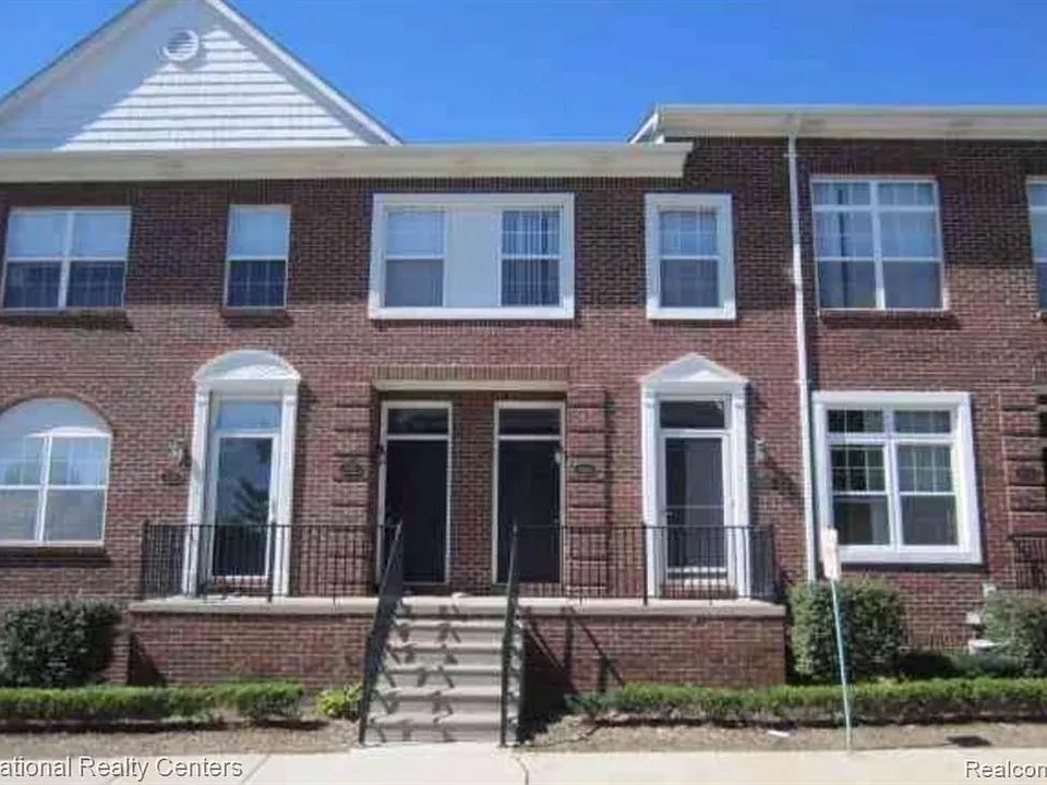 14586 Vauxhall Dr