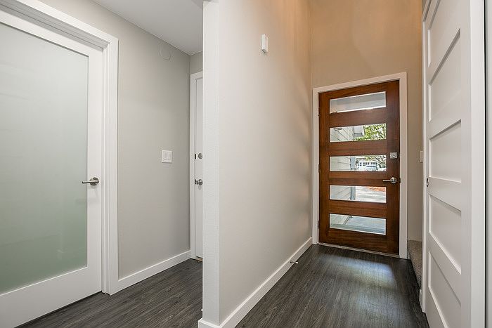 1st image of 11433 NE 88th St