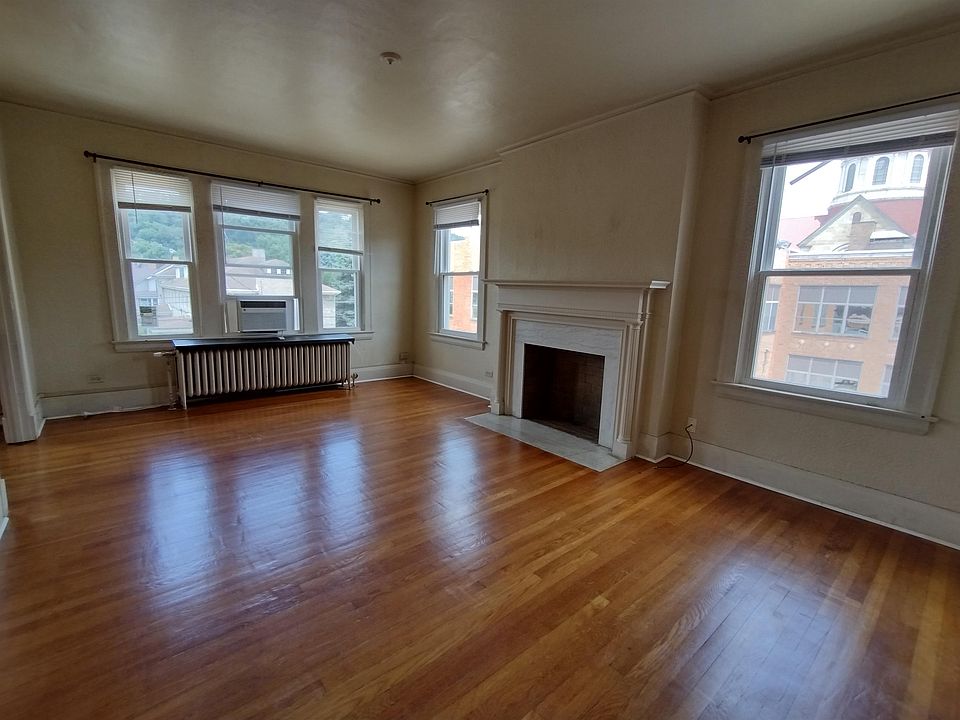 1st image of 403 N 4th St APT 18