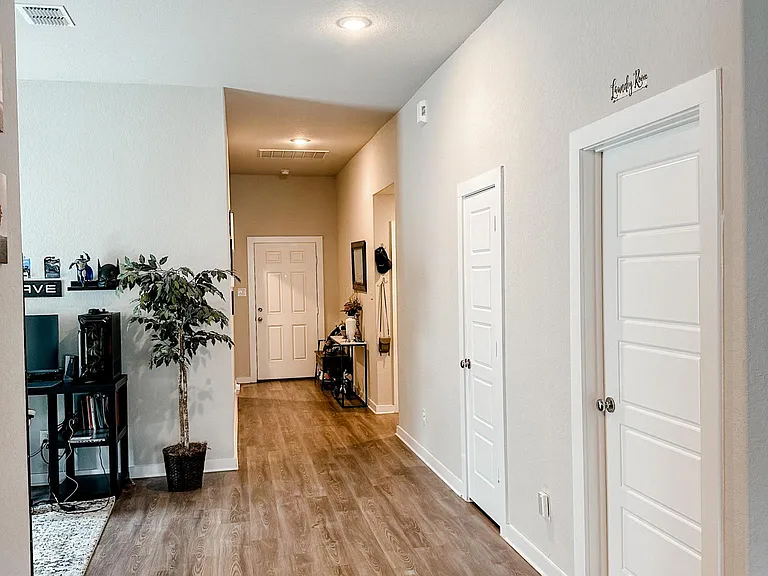 6818 Emerald Valley — Photo 37