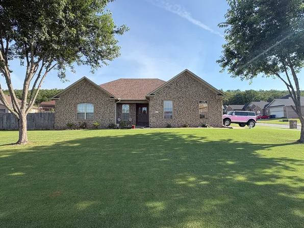 103 Lakeland Dr, Cabot, AR 72023