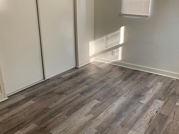 4th image of 2324 Olive Ave #43