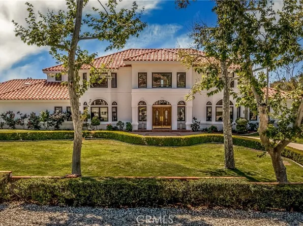 394 Independence Dr, Claremont, CA 91711