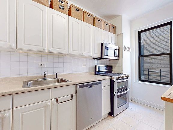 2nd image of 371 Fort Washington Ave APT 4G