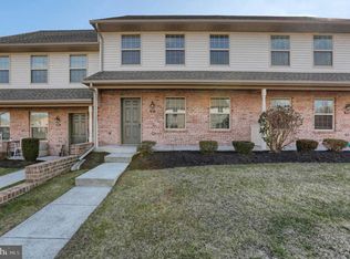 183 Melbourne Ln, Mechanicsburg, PA 17055