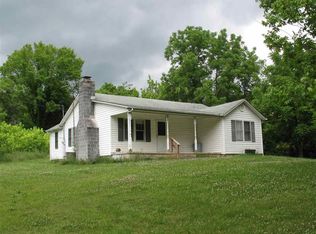 422 Airport Rd, Bybee, TN 37713