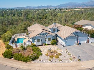 3053 Panorama Dr, Redding, CA 96003
