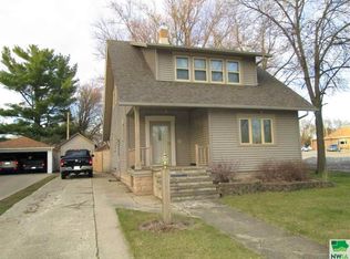 1011 7th St, Sheldon, IA 51201