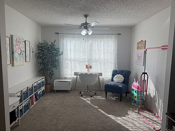 3rd image of 2300 Pembrook Dr #1
