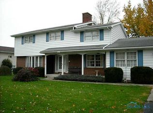 335 E Hamilton Rd, Deshler, OH 43516