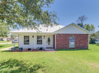 8803 Blueberry Dr, Ocean Springs, MS 39564
