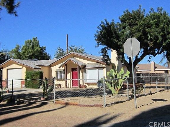 4th image of 15756 Country Club Dr