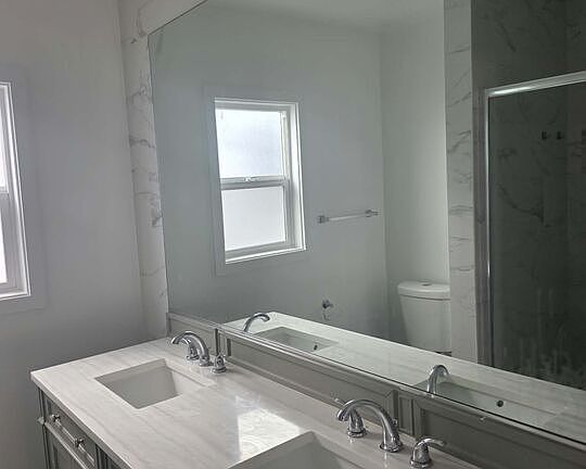 4th image of 4331 Avocado St