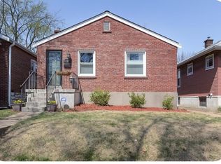 6517 Parkwood Pl, Saint Louis, MO 63116