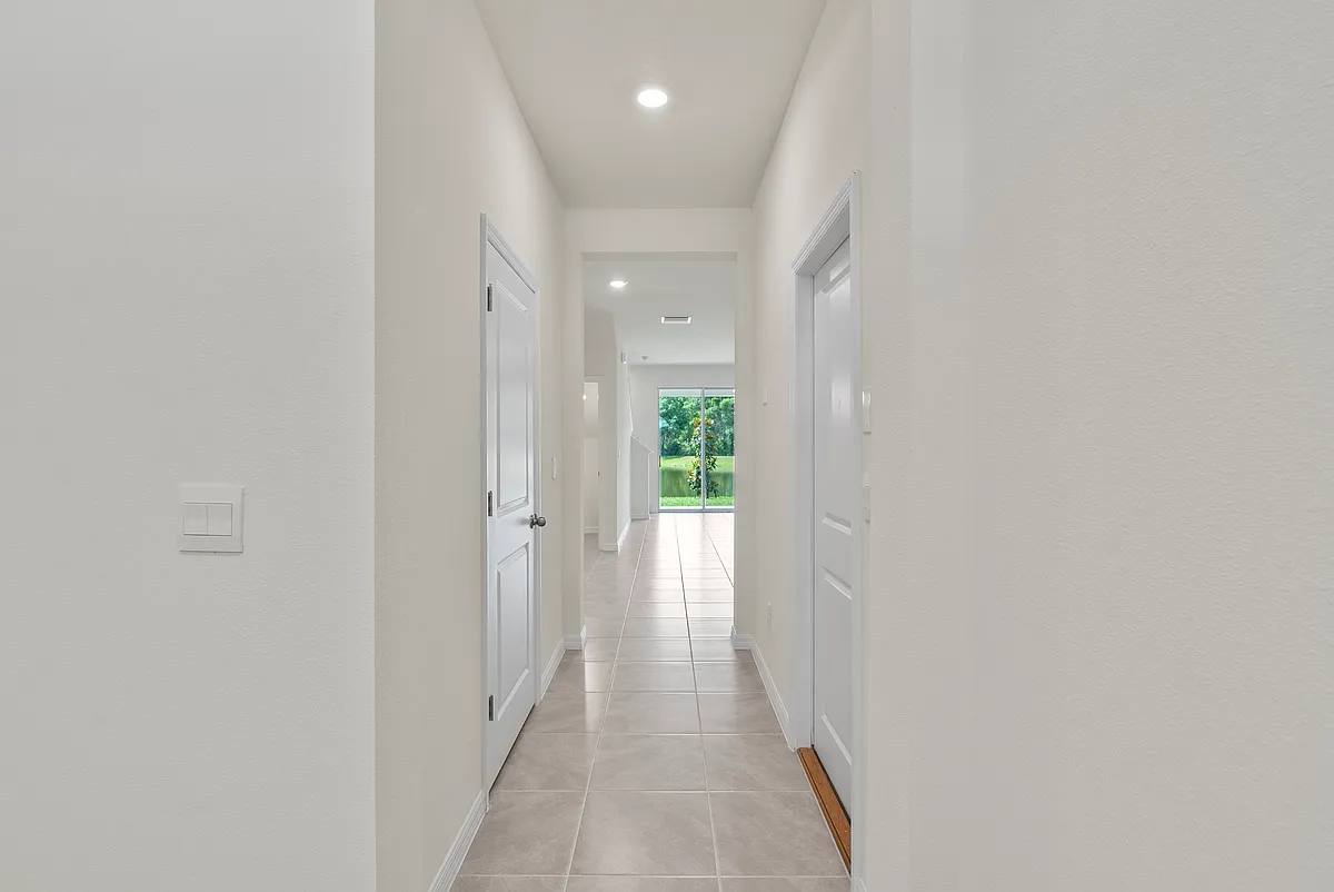 Building Photo - 32948 Pez Landing Ln