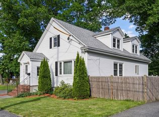 10 Weybosset St, Hyde Park, MA 02136