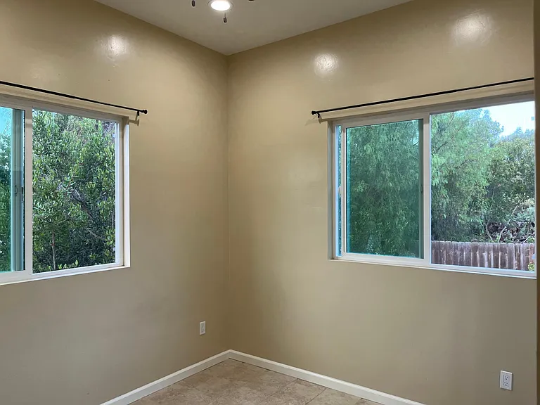 4932 Campanile Dr — Photo 10