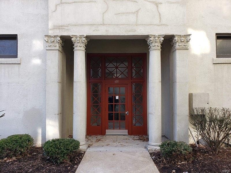 2nd image of 601 Westgate Ave APT D