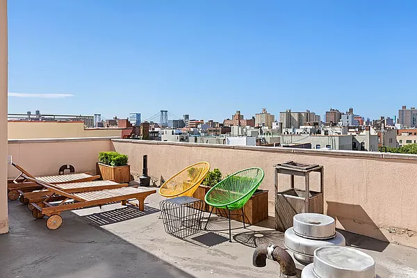 Rented by The Downtown LLC | media 24