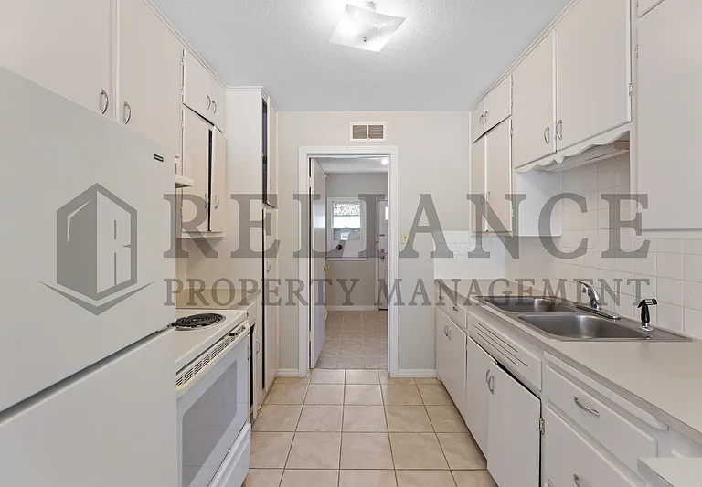 4912 E Morris St — Photo 9