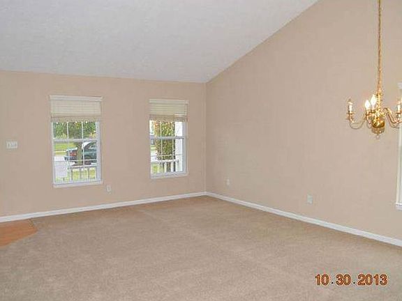 Spacious living room