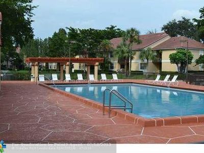 5801 Riverside Dr #306B3, Coral Springs, FL, 33067