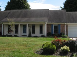 3275 Plantation Dr, Cookeville, TN 38506