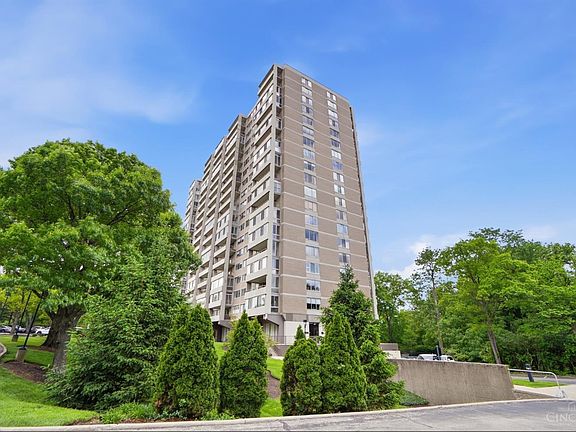 2nd image of 2324 Madison Rd Unit 303