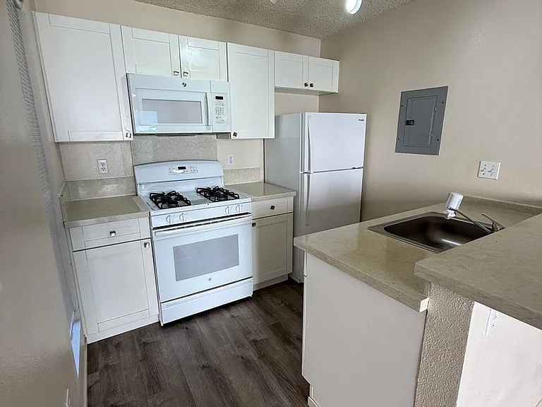 91-207 Hanapouli Cir #38B — Photo 6