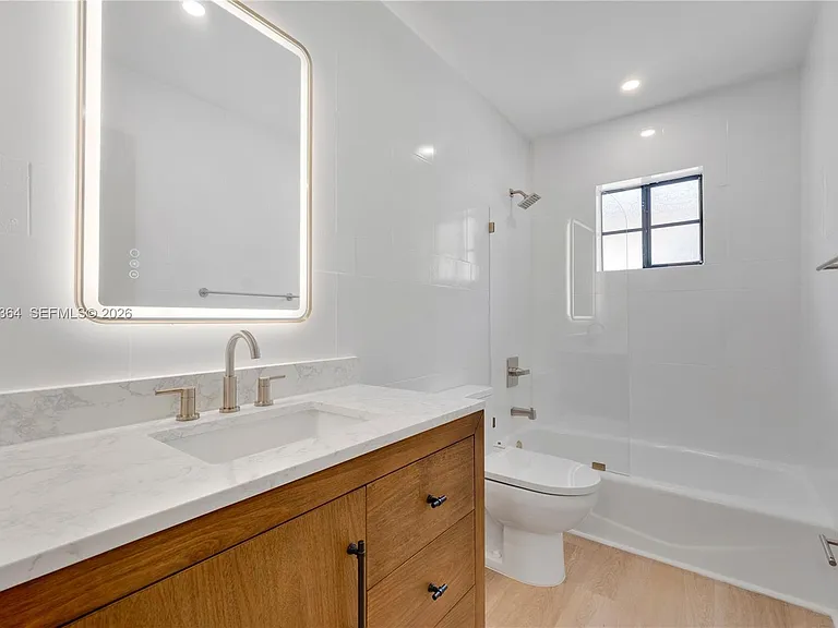 456 SW 20th Rd — Photo 34