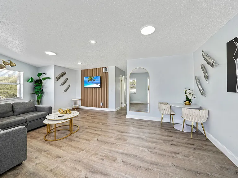 Solanos Property — Photo 5
